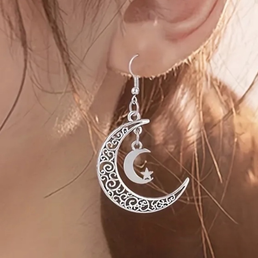 NEW Silver Big Retro Vintage Crescent Moon & Star Earrings